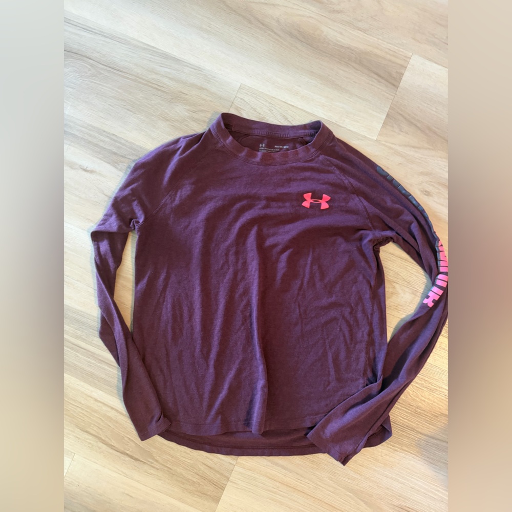 Under Armour Burgundy Crew Neck Top
